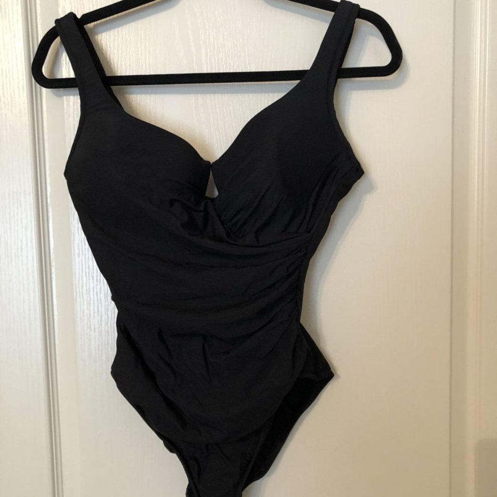 Miraclesuit  Underwire V-Neck One Piece Swimsuit